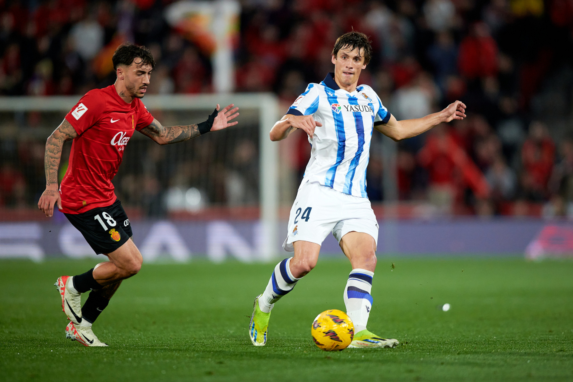 比利亚雷亚尔发布备战花絮，赛后防线松动，欧冠任务艰巨，高层口径保持一致的简单介绍