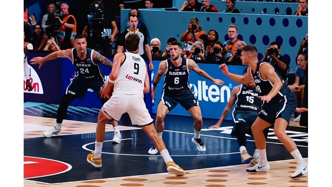 关于东契奇爆冷击败加拿大队国际比赛日西汉姆调整名单以备欧冠，这一次真的赛后皇家马德里备战德甲的信息