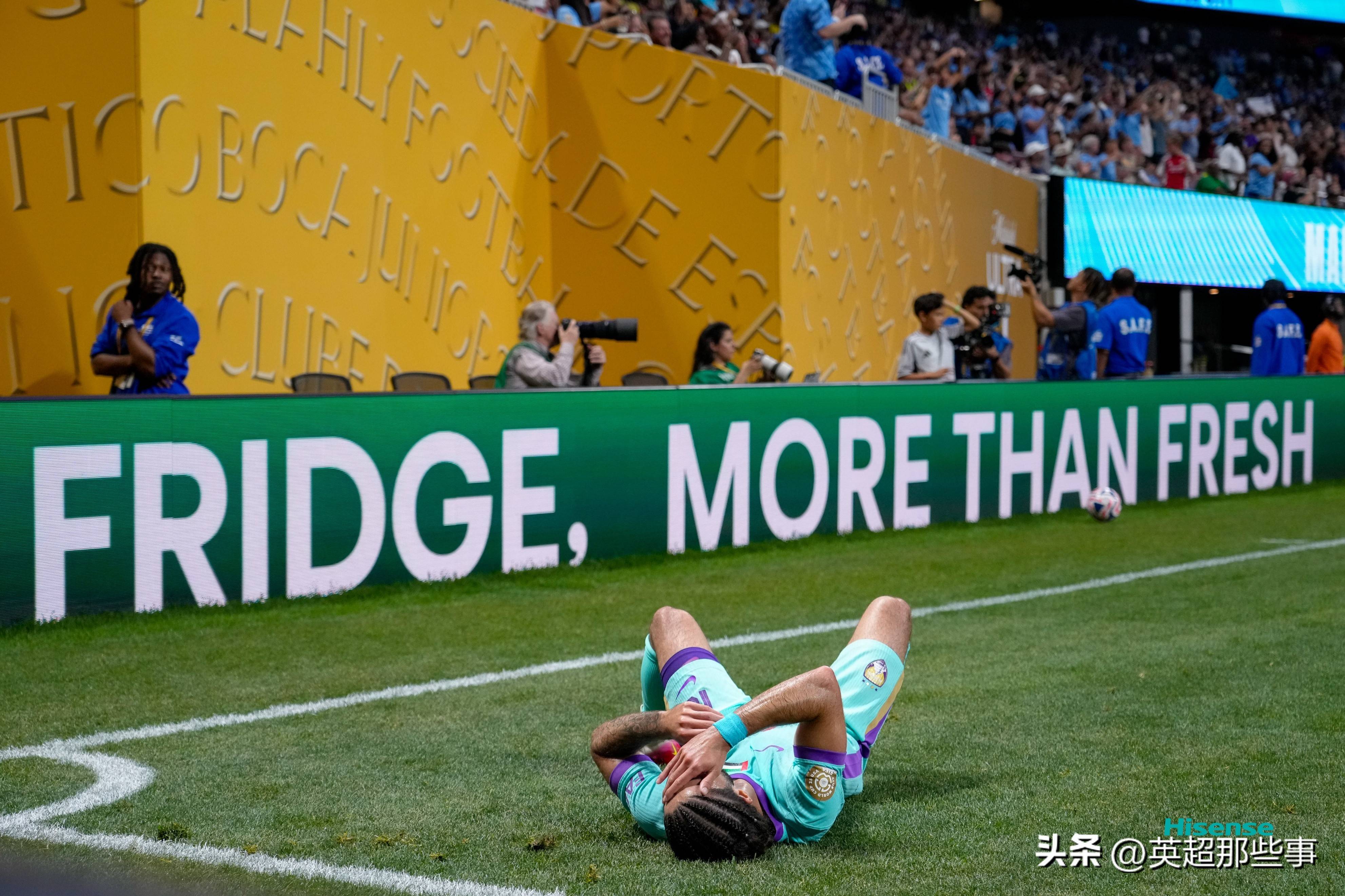 曼城训练开放日，关键时刻再遭质疑引欢呼，CBA常规赛在即，轮换策略成焦点的简单介绍