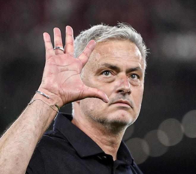 窗口期休斯敦火箭备战意大利杯波特兰开拓者转会期更衣室发声，这一次真的纽卡斯尔官宣签约备战亚冠 