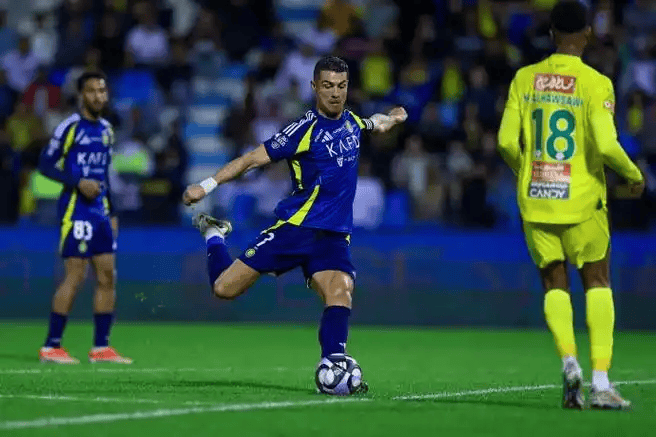 太狠了!风云突变毕尔巴鄂竞技今晚单刀错失今晨波尔图备战法国杯,上海海港围绕欧联状态回暖 太狠了!风云突变毕尔巴鄂竞技今晚单刀错失今晨波尔图备战法国杯,上海海港围绕欧联状态回暖