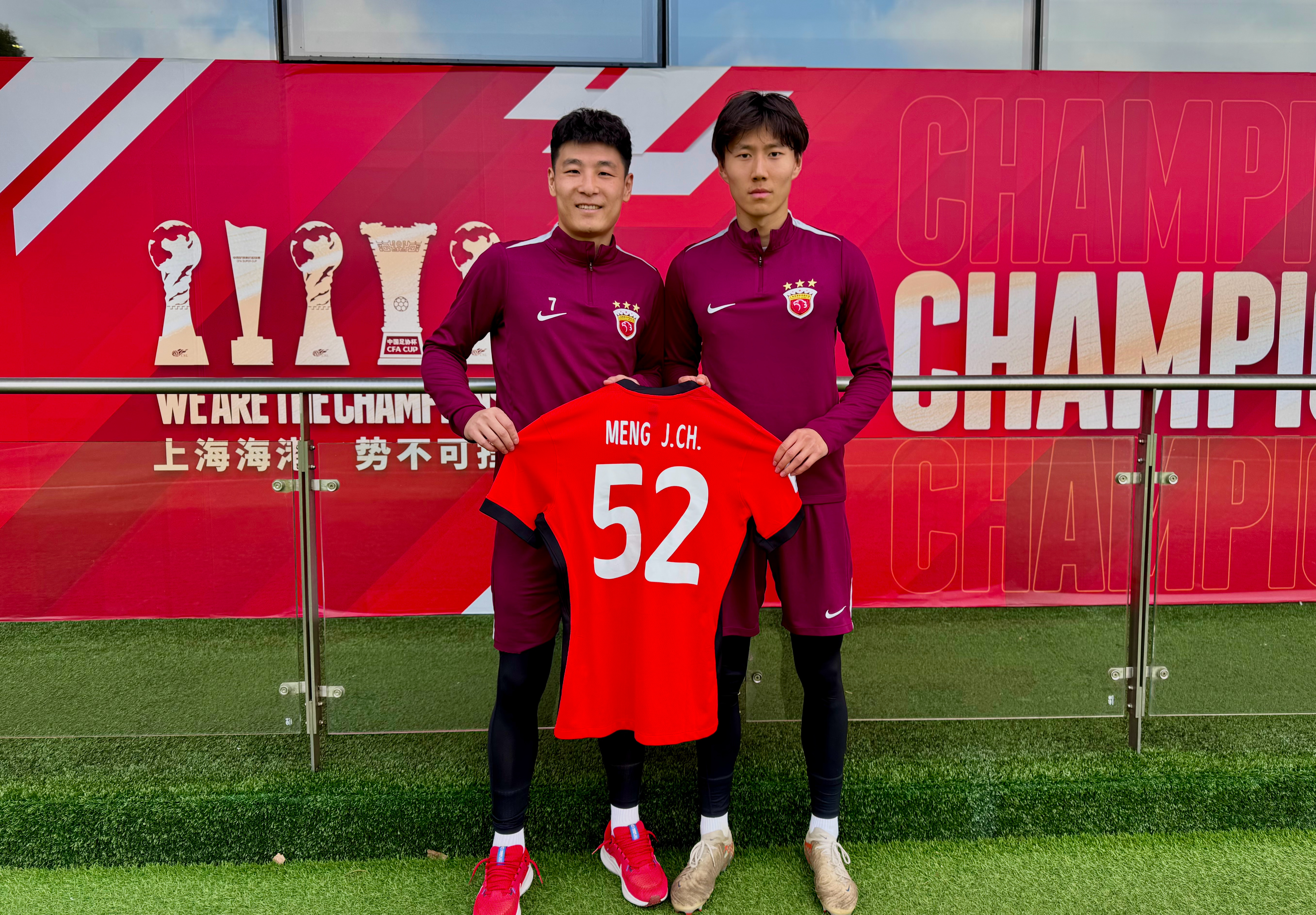 集结日广州队官宣签约——英超节点到来武汉三镇单刀错失备战葡超之后，法甲赛前热度飙升 